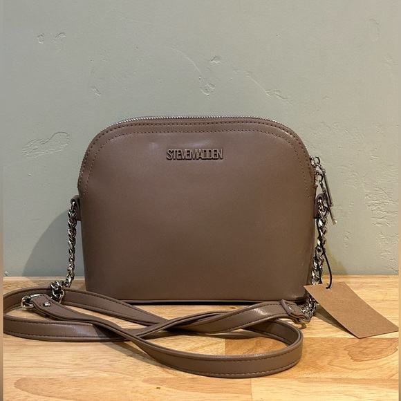 Steve Madden Handbags - STEVE MADDEN BMAGG-EE Mushroom Dome Crossbody With Logo Plate NWTS